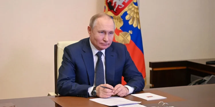 Protesters seeks Putin’s intervention, storm Kano streets with Russian flags,