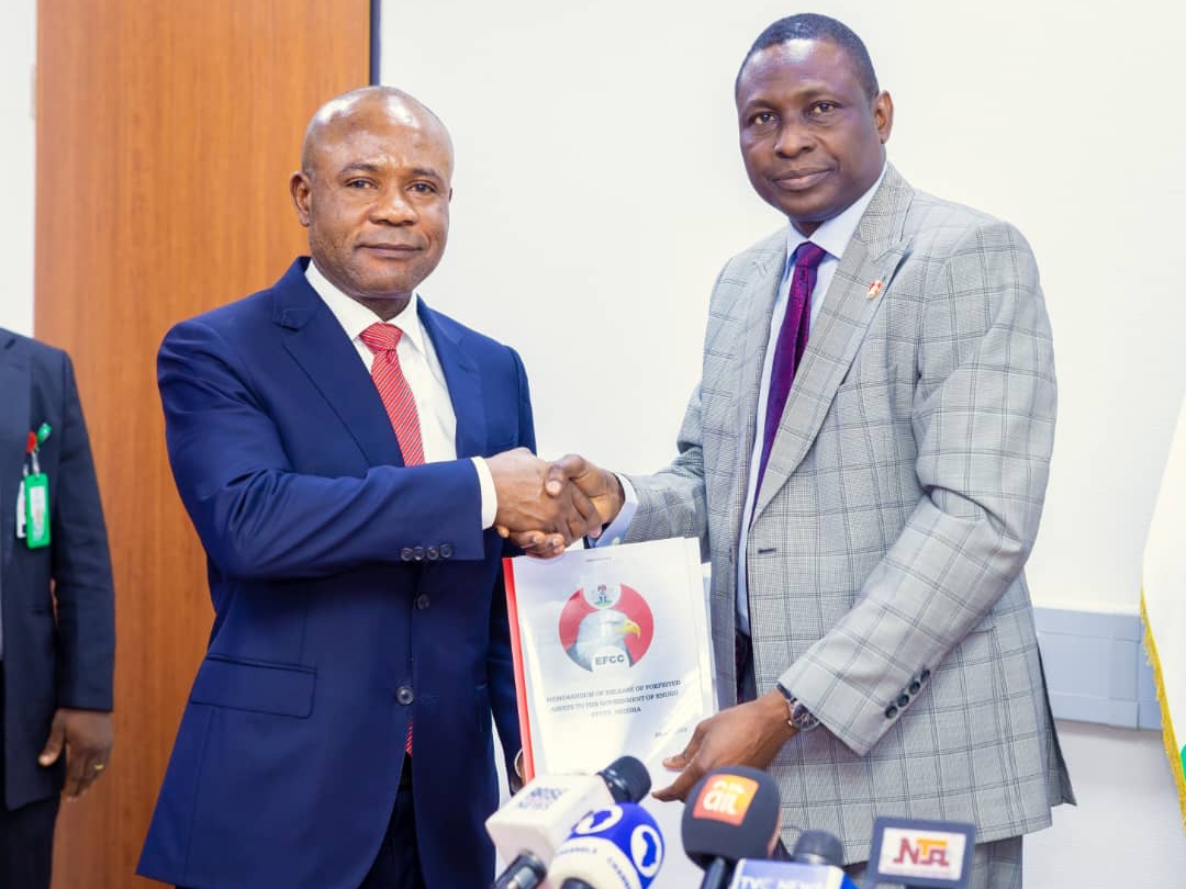 EFCC Hands over 14 Forfeited Properties to Enugu Govt