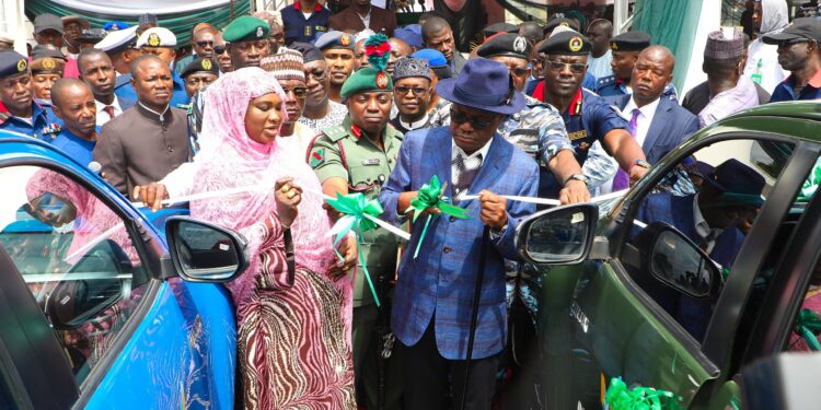 Wike presents 50 operational vehicles, communication gadgets to security agencies