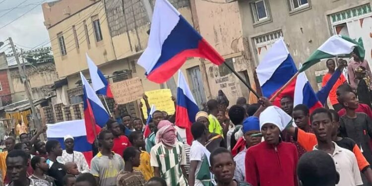 Nigerian govt re-arraigns 10 #EndBadGovernance protesters on amended charge