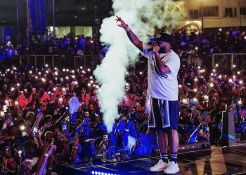 Davido performs unreleased song featuring YG Marley at Lauryn Hill’s Paris concert