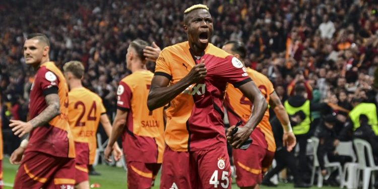 “He’s the best striker in Turkïye” – Former Beşiktaş midfielder heaps praise on Osimhen, rates him higher than Moroccan striker