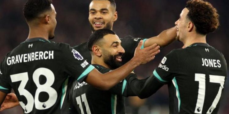 Five-star Liverpool Hammer West Ham to Go Eight Points Clear