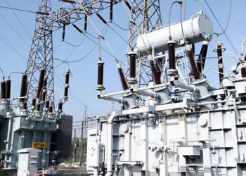 Serial outages: Dangote, NNPCL, Total, 247 firms dump discos, generate 6,500MW