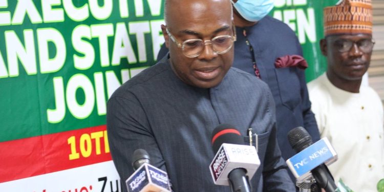 FG bans 60,000 litres tankers nationwide from March