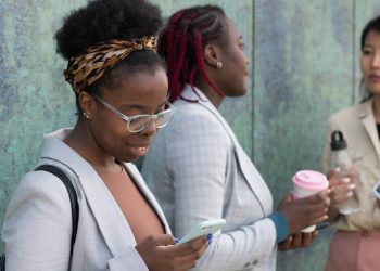 Digital access and gender representation: The case of a major connectivity shock in sub-Saharan Africa